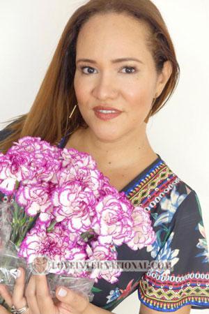 199750 - Andrea Age: 45 - Colombia