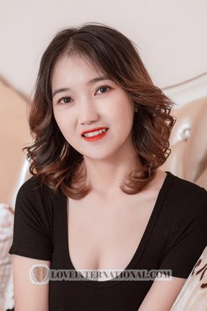 207225 - Guifang Age: 23 - China