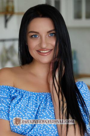 209415 - Oksana Age: 34 - Ukraine