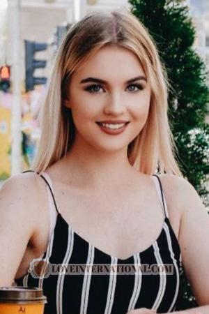 211960 - Alina Age: 24 - Poland