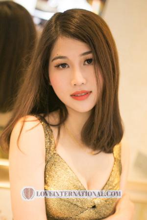 215177 - Novia Age: 30 - China